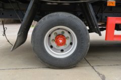 东风多利卡D6 140马力 4X2 4.1米氧化性物品厢式运输车(楚飞牌)