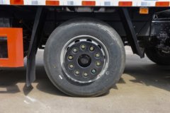 东风天锦KR 260马力 6X2 9.6米易燃液体厢式运输车(楚飞牌)