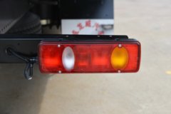 东风天锦KR 260马力 6X2 9.6米易燃液体厢式运输车(楚飞牌)