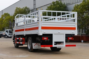 福田欧马可底盘&nbsp;爆破器材运输车外观图片