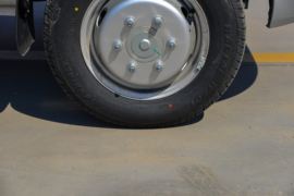 跨越王X1&nbsp;冷藏车底盘图片