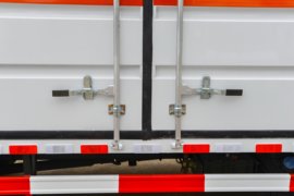 东风多利卡底盘&nbsp;爆破器材运输车上装图片