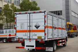 东风多利卡底盘&nbsp;爆破器材运输车上装图片