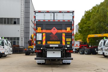 东风商用车底盘&nbsp;爆破器材运输车外观图片