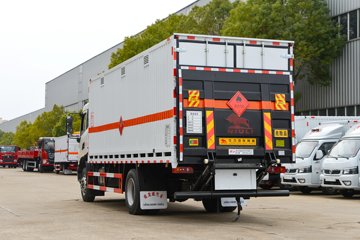 东风商用车底盘&nbsp;爆破器材运输车外观图片