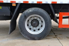 东风商用车底盘&nbsp;爆破器材运输车底盘图片