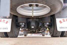 东风商用车底盘&nbsp;爆破器材运输车底盘图片