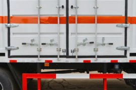 东风商用车底盘&nbsp;爆破器材运输车上装图片