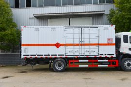 东风商用车底盘&nbsp;爆破器材运输车上装图片