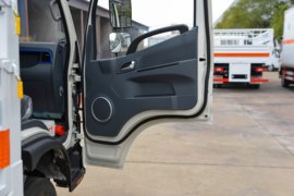 江淮帅铃底盘&nbsp;爆破器材运输车驾驶室图片