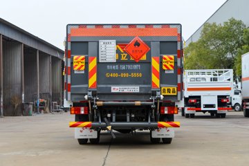 重汽HOWO轻卡底盘&nbsp;爆破器材运输车外观图片