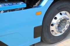 欧曼银河9 14.5L柴油 680马力 6X4 采埃孚12档 AMT自动档 牵引车