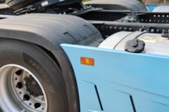 欧曼银河9 14.5L柴油 680马力 6X4 采埃孚12档 AMT自动档 牵引车