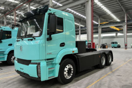 小满&nbsp;电动牵引车外观图片