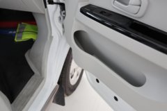 SRM鑫源 新海狮X30L 2025款 财富版 1.5L汽油 110马力 6座 中央空调 轻客