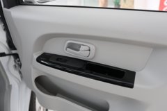 SRM鑫源 新海狮X30L 2025款 财富版 1.5L汽油 110马力 6座 中央空调 轻客