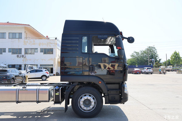 优惠2.66万 苏州市HOWO TX7 PRO载货车火热促销中