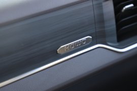 HOWO TX7 PRO 载货车驾驶室                                               图片