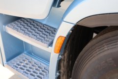 欧曼银河7 14.5L LNG 630马力 6X4 采埃孚12档 AMT自动档 牵引车