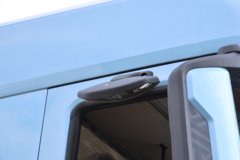 欧曼银河9 14.5L LNG 630马力 6X4 采埃孚12档 AMT自动档 牵引车