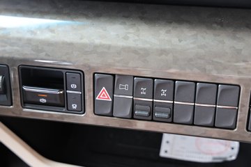 ŷ9 14.5L LNG 630 6X4 ɰ12 AMTԶ ǣͼƬ