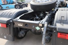 欧曼银河9 14.5L LNG 630马力 6X4 采埃孚12档 AMT自动档 牵引车