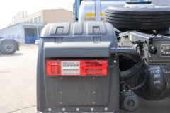 欧曼银河9 14.5L LNG 630马力 6X4 采埃孚12档 AMT自动档 牵引车