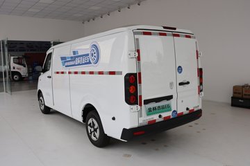 吉运E6&nbsp;电动封闭厢货外观图片