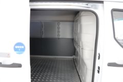 金杯吉运E6 畅运版 2025款 2座 标准顶纯电动封闭货车 宁德时代41.86kWh