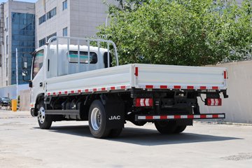 骏铃V7(原骏铃A8)&nbsp;载货车外观                                                图片