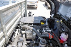 骏铃V7(原骏铃A8)&nbsp;载货车底盘                                                图片