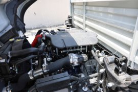 骏铃V7(原骏铃A8)&nbsp;载货车底盘                                                图片