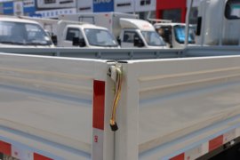 骏铃V7(原骏铃A8)&nbsp;载货车上装                                                图片