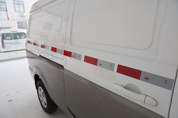 SRM��Դ�º�ʨX30L 2025�� �Ƹ��� 1.6L���� 123���� 2�� ��ջ���ͼƬ