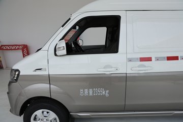 SRM��Դ�º�ʨX30L 2025�� �Ƹ��� 1.6L���� 123���� 2�� ��ջ���ͼƬ