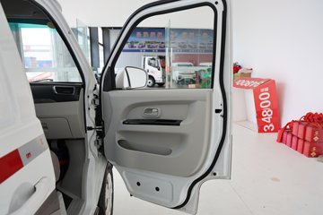 SRM��Դ�º�ʨX30L 2025�� �Ƹ��� 1.6L���� 123���� 2�� ��ջ���ͼƬ