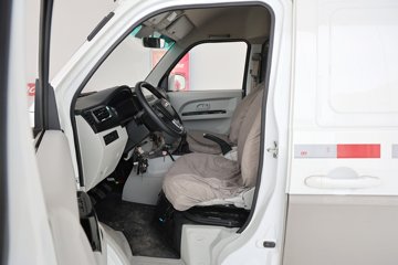 SRM��Դ�º�ʨX30L 2025�� �Ƹ��� 1.6L���� 123���� 2�� ��ջ���ͼƬ