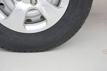 SRM��Դ�º�ʨX30L 2025�� �Ƹ��� 1.6L���� 123���� 2�� ��ջ���ͼƬ