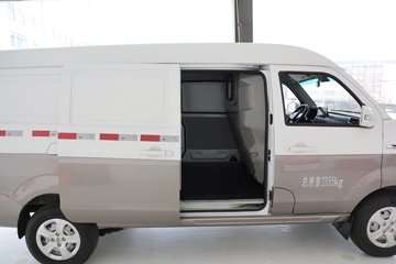 SRM��Դ�º�ʨX30L 2025�� �Ƹ��� 1.6L���� 123���� 2�� ��ջ���ͼƬ