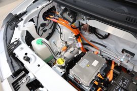 R5客运版 电动封闭厢货外观图片