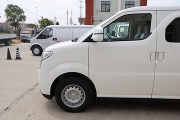 ���R5���˰� 2025�� �ȷ��͢� 6�� ���綯��� �ӷ�41.5kWhͼƬ