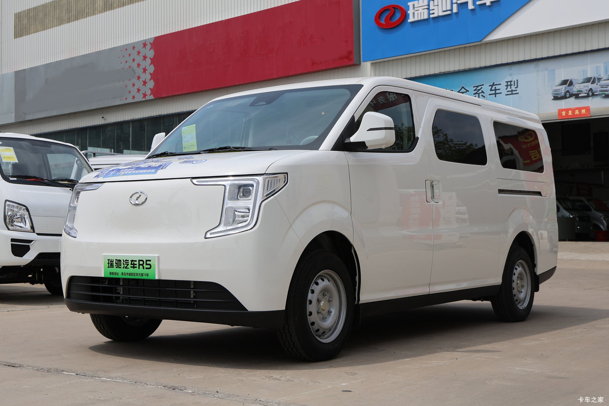 瑞驰R5客运版 2026款 超充版先锋型Ⅰ 9座 纯电动轻客 赣锋58.24kWh