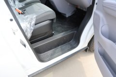 瑞驰R5客运版 2025款 先锋型Ⅰ 6座 纯电动轻客 赣锋41.5kWh 瑞驰R5客运版 2025款 先锋型Ⅰ 6座 纯电动轻客 赣锋41.5kWh