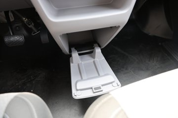 ���R5���˰� 2025�� �ȷ��͢� 6�� ���綯��� �ӷ�41.5kWhͼƬ
