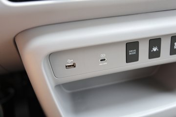 ���R5���˰� 2025�� �ȷ��͢� 6�� ���綯��� �ӷ�41.5kWhͼƬ