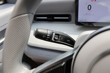 ���R5���˰� 2025�� �ȷ��͢� 6�� ���綯��� �ӷ�41.5kWhͼƬ