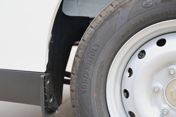 ���R5���˰� 2025�� �ȷ��͢� 6�� ���綯��� �ӷ�41.5kWhͼƬ