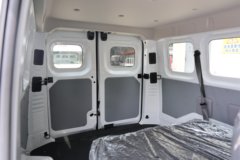 瑞驰R5客运版 2025款 先锋型Ⅰ 6座 纯电动轻客 赣锋41.5kWh 瑞驰R5客运版 2025款 先锋型Ⅰ 6座 纯电动轻客 赣锋41.5kWh