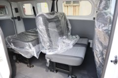 瑞驰R5客运版 2025款 先锋型Ⅰ 6座 纯电动轻客 赣锋41.5kWh 瑞驰R5客运版 2025款 先锋型Ⅰ 6座 纯电动轻客 赣锋41.5kWh