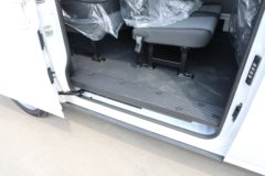 瑞驰R5客运版 2025款 先锋型Ⅰ 6座 纯电动轻客 赣锋41.5kWh 瑞驰R5客运版 2025款 先锋型Ⅰ 6座 纯电动轻客 赣锋41.5kWh